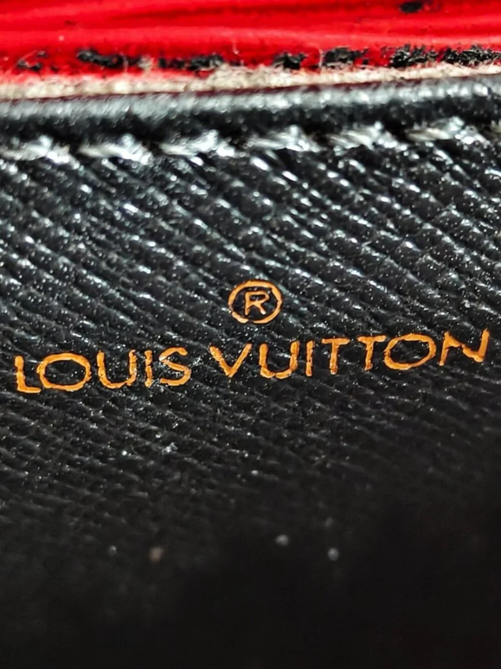 Louis Vuitton Epi Saint Cloud PM Red Castilian Leather Crossbody Shoulder Bag